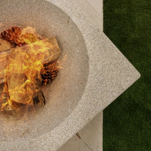Mia-Urbo-Stone-Ignite-stone-fire-pit-bonfire-akmeninis-židinys-кам'яне-вогнище-каменный-очаг-Steinherd-kamenné-ohniště