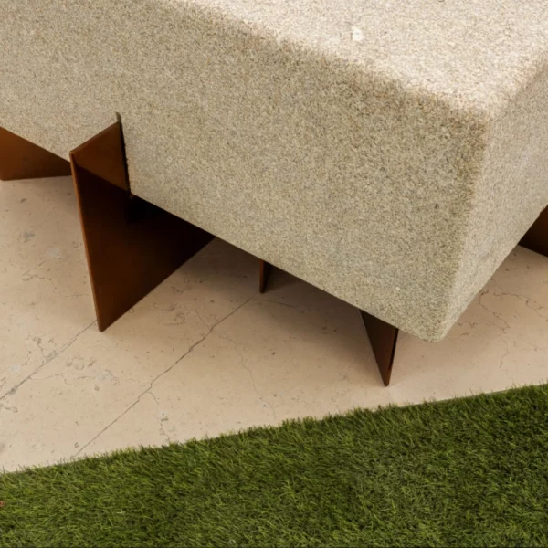 Mia-Urbo-Stone-Ignite-stone-fire-pit-bonfire-akmeninis-židinys-кам'яне-вогнище-каменный-очаг-Steinherd-kamenné-ohniště