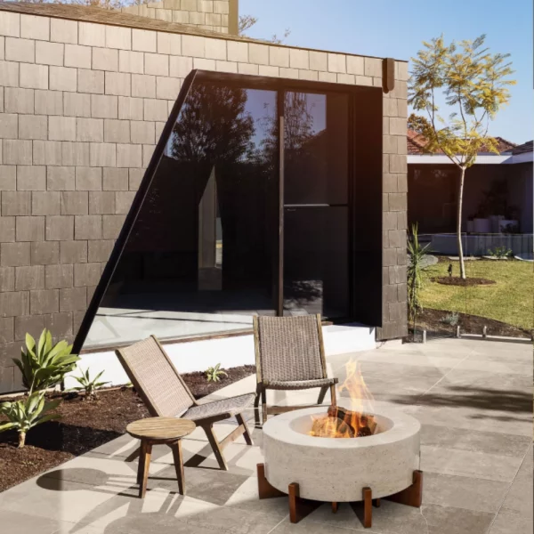 Mia-Urbo-Stone-Ignite-stone-fire-pit-bonfire-akmeninis-židinys-кам'яне-вогнище-каменный-очаг-Steinherd-kamenné-ohniště