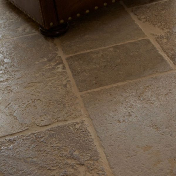 Plytka wapienna kamienna recznie postarzana Carcassonne - limestone - Kalkstein fliesen antik (5)